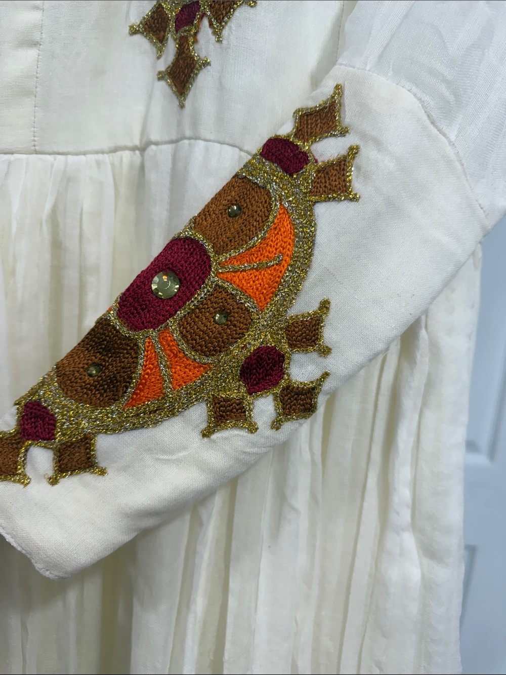 Ethiopian Traditional Dress - Picture 4 of 16